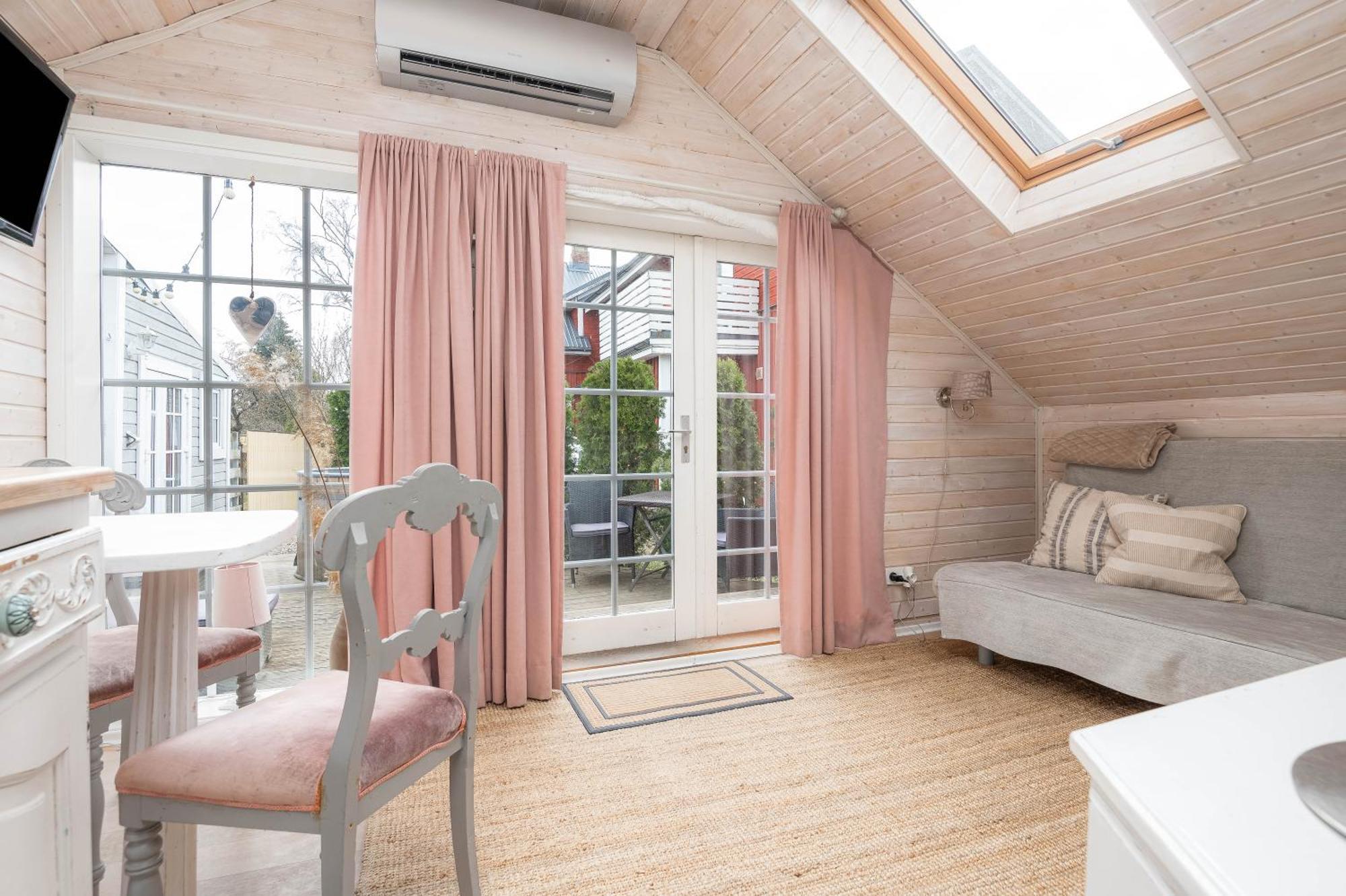 Guesthouse Delisa Pärnu Eksteriør billede